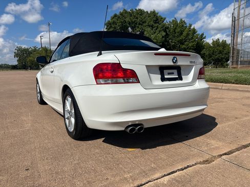 Used 2011 BMW 128i Convertible image 19