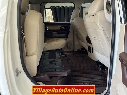 Used 2018 RAM 2500 Laramie w/ Cold Weather Group AWD/4WD image 33