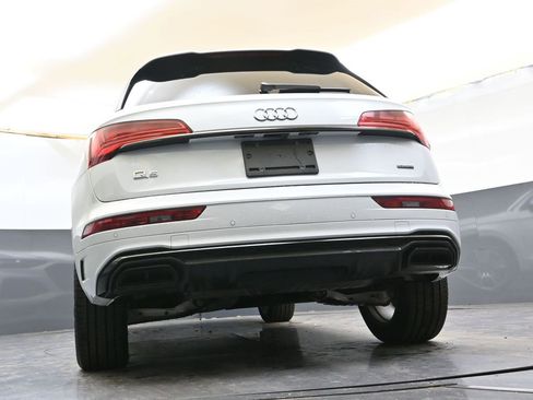 Certified 2025 Audi Q5 2.0T Premium w/ Convenience Plus Package image 43