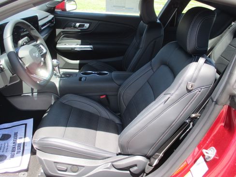 New 2025 Ford Mustang Premium RWD image 17