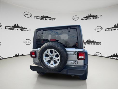 Used 2021 Jeep Wrangler Unlimited Islander image 5