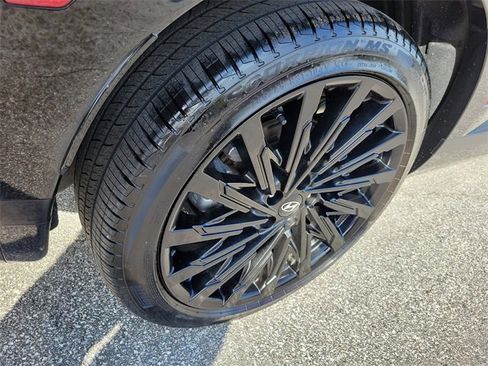 Used 2025 Hyundai Santa Fe Calligraphy image 6