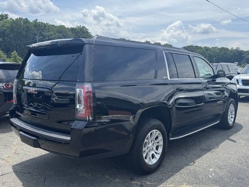 Used 2019 GMC Yukon XL SLT AWD/4WD image 4
