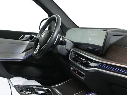 Certified 2024 BMW X5 xDrive50e w/ Premium Package image 34