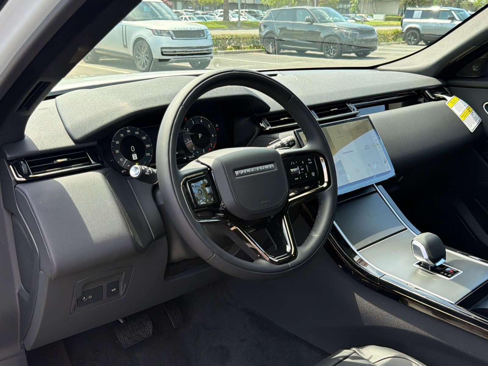 New 2026 Land Rover Range Rover Velar S AWD/4WD image 4