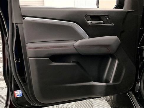 Used 2024 Chevrolet Colorado Z71 w/ Z71 Convenience Package 2 AWD/4WD image 20