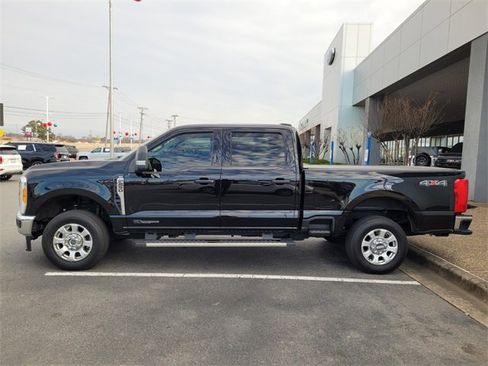 Used 2023 Ford F250 XLT image 6