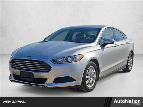 Used 2016 Ford Fusion S image 1