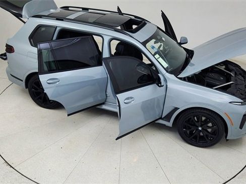 Used 2024 BMW X7 xDrive40i w/ M Sport Package image 87