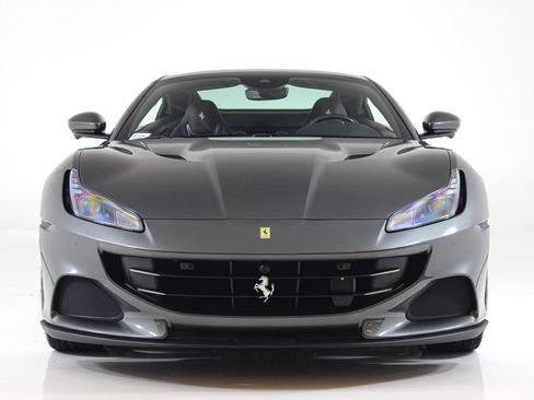 Certified 2023 Ferrari Portofino M RWD image 21