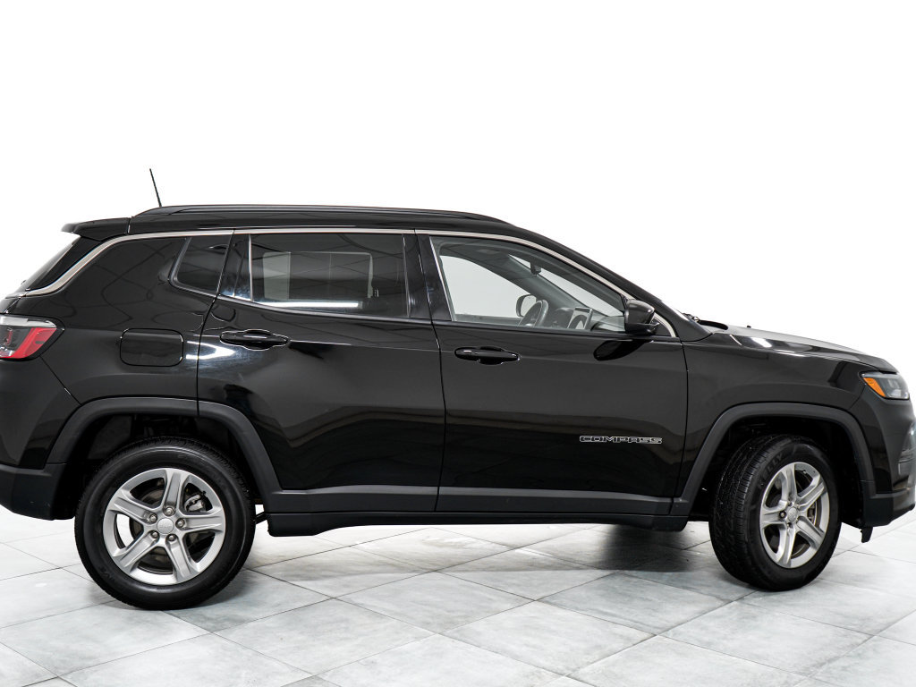 Certified 2024 Jeep Compass Latitude AWD/4WD image 7