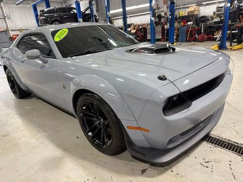 Used 2022 Dodge Challenger R/T Scat Pack RWD image 3