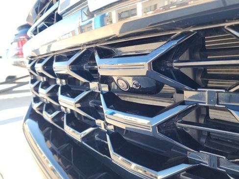 Used 2023 Chevrolet Silverado 1500 ZR2 w/ Technology Package image 10