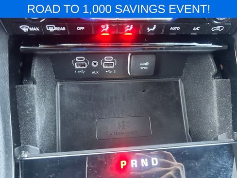 Used 2023 Jeep Grand Cherokee L Laredo image 31