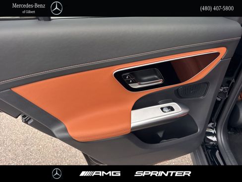 Used 2024 Mercedes-Benz GLC 300 image 19