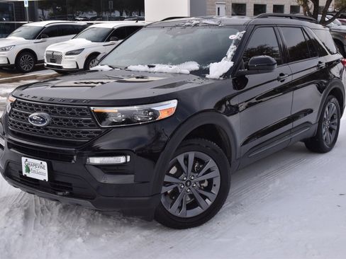 Certified 2023 Ford Explorer XLT w/ Equipment Group 202A image 39