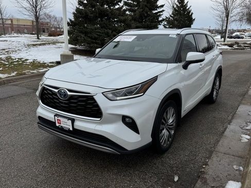 Certified 2022 Toyota Highlander Platinum image 39