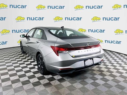 Certified 2023 Hyundai Elantra SEL w/ Preferred Accessory Package image 5