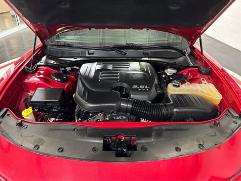 Used 2015 Dodge Charger SE w/ Popular Equipment Group image 11