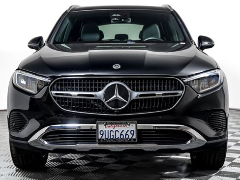 Certified 2025 Mercedes-Benz GLC 300 image 6