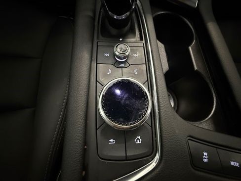 Certified 2023 Cadillac XT5 Luxury FWD image 5