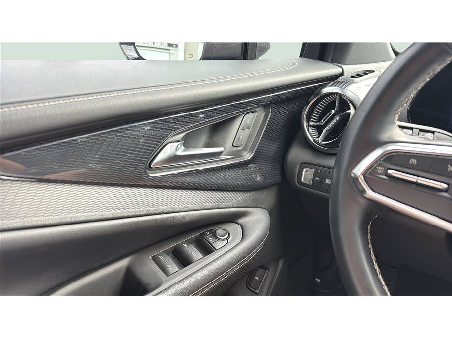 Used 2024 Chevrolet Blazer EV LT AWD/4WD image 31