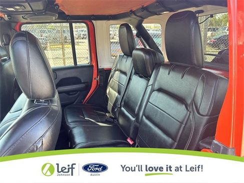 Used 2018 Jeep Wrangler Unlimited Sahara w/ Safety Group image 29