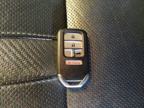 Used 2018 Honda Civic EX-L image 32