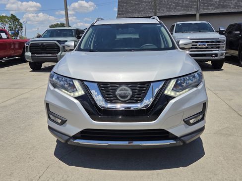 Used 2019 Nissan Rogue SL FWD image 2
