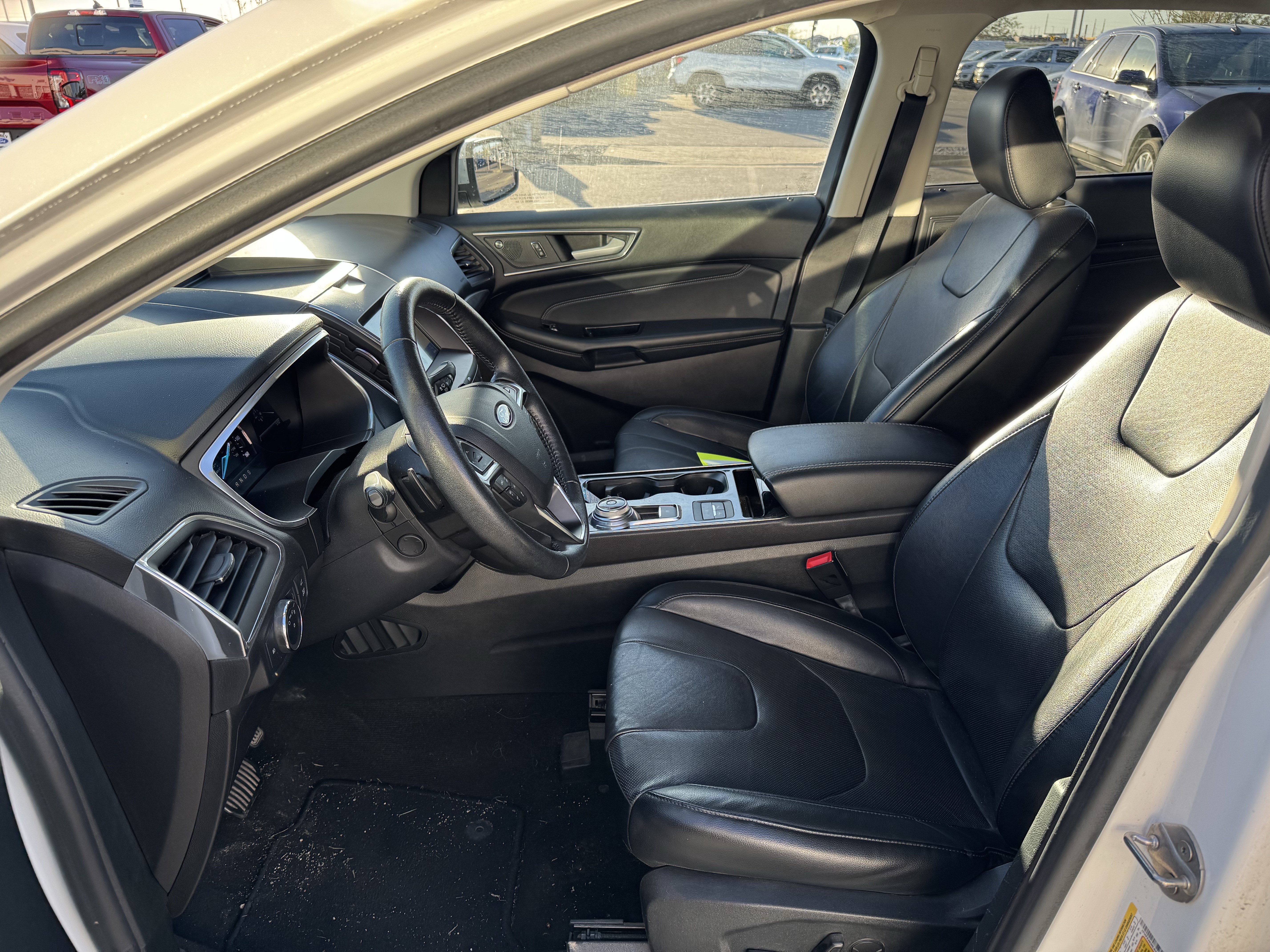 Used 2020 Ford Edge Titanium w/ Equipment Group 301A AWD/4WD image 8