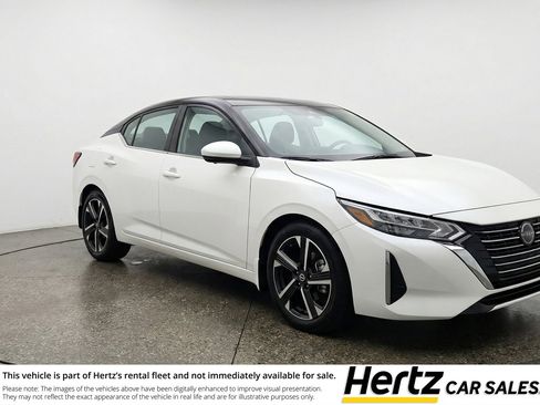 Used 2025 Nissan Sentra SV image 1