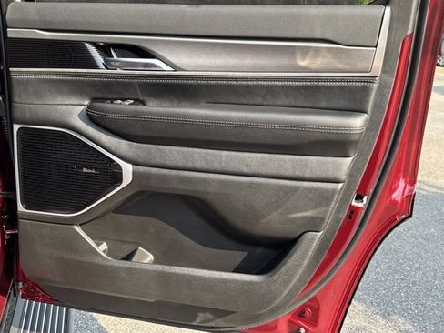 New 2026 Jeep Grand Wagoneer Limited AWD/4WD image 18