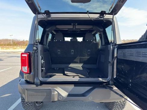 Used 2023 Ford Bronco Big Bend w/ Sasquatch Package image 19