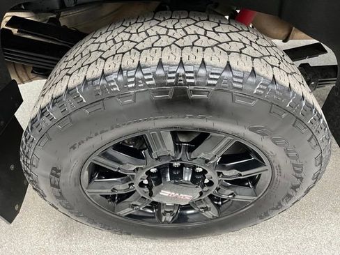 Used 2024 GMC Sierra 3500 AT4 w/ AT4 Premium Plus Package AWD/4WD image 15