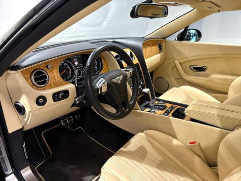 Used 2017 Bentley Continental GT V8 S image 17