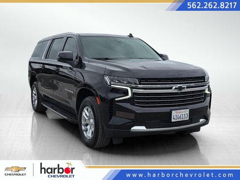 Used 2022 Chevrolet Suburban LT w/ Luxury Package AWD/4WD image 1