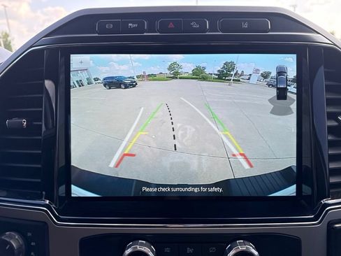 Used 2022 Ford F250 Lariat w/ Tremor Off-Road Package AWD/4WD image 13
