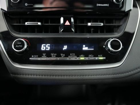 Used 2021 Toyota Corolla SE FWD image 25