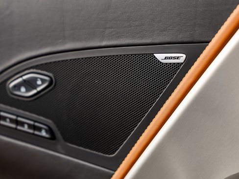 Used 2016 Chevrolet Corvette Z06 w/ 3LZ Preferred Equipment Group image 19