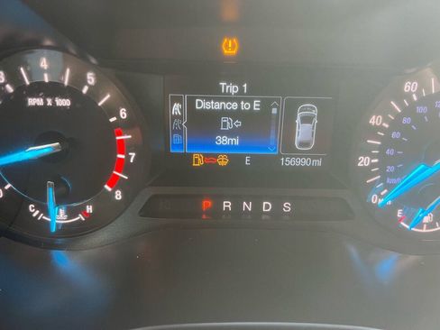 Used 2015 Ford Fusion SE FWD image 18