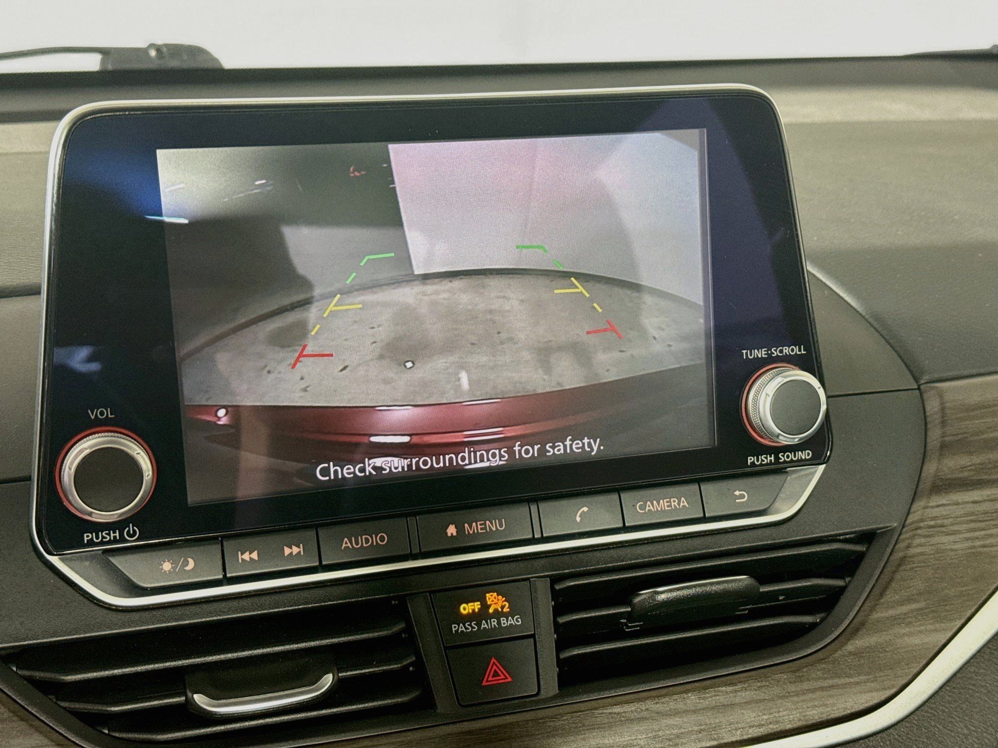 Used 2025 Nissan Altima 2.5 SV FWD image 14