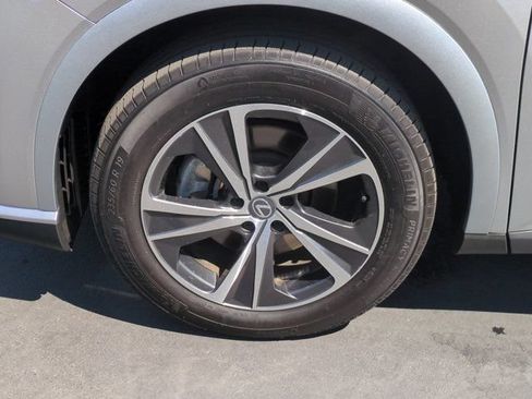 Used 2024 Lexus RX 350 FWD w/ Technology Package image 9