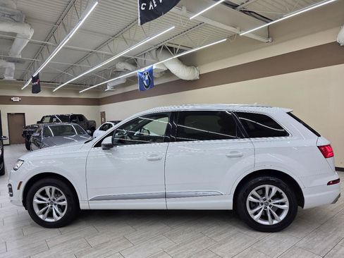 Used 2017 Audi Q7 3.0T Premium AWD/4WD image 9