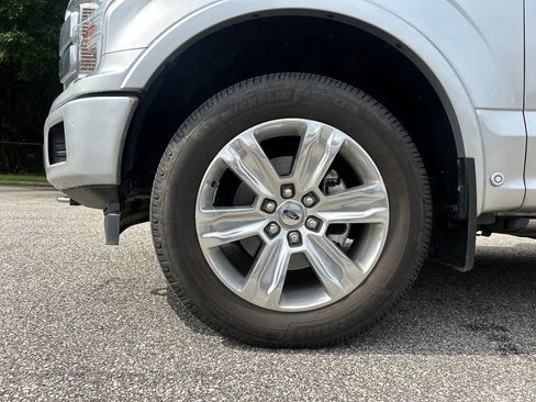 Used 2019 Ford F150 Platinum w/ Equipment Group 701A Luxury AWD/4WD image 7