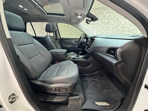 Used 2019 Chevrolet Traverse Premier w/ Driver Confidence II Package image 9