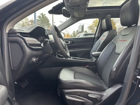Used 2022 Jeep Compass Trailhawk w/ Sun and Sound Group image 10