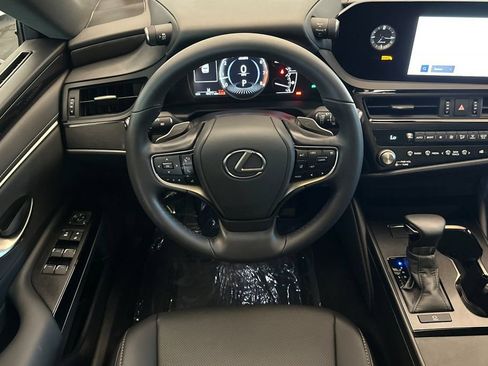 Used 2025 Lexus ES 350 w/ Accessory Package (Z2) FWD image 14