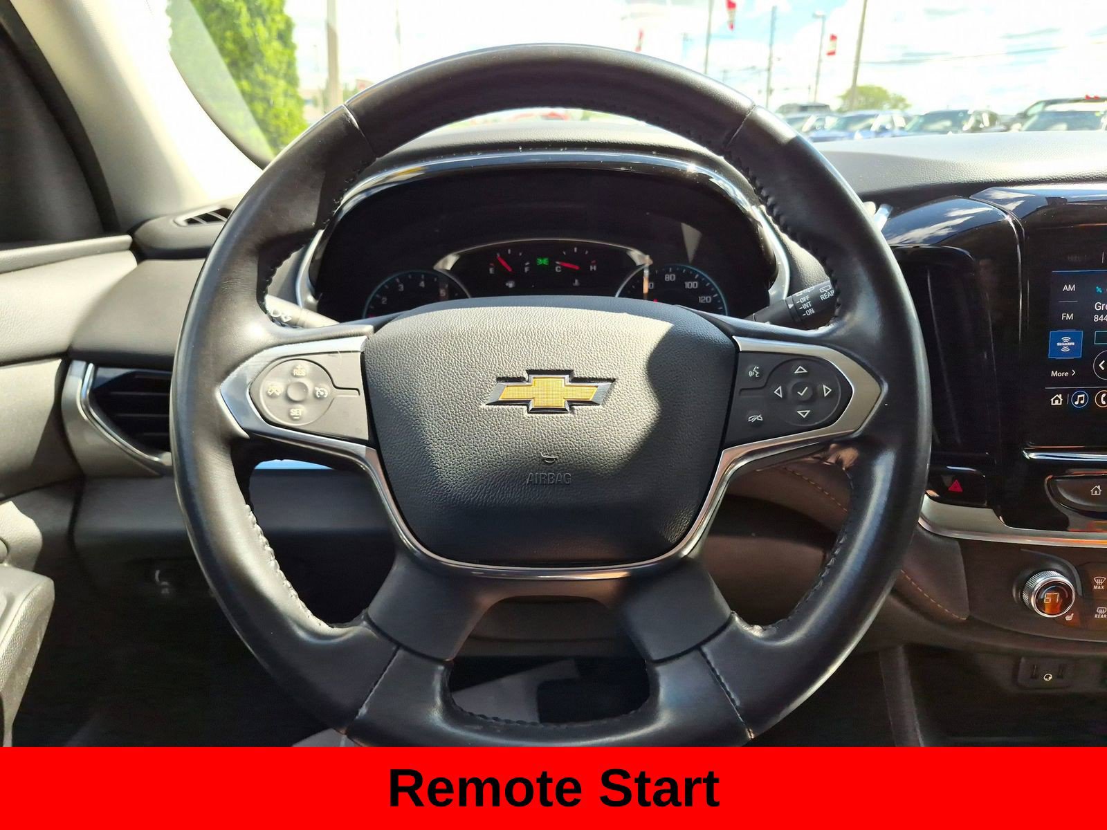 Used 2020 Chevrolet Traverse LT FWD image 15