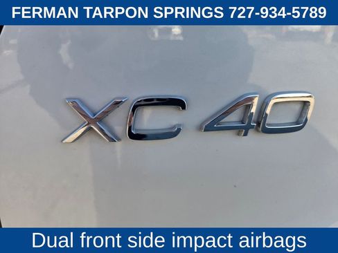 Certified 2025 Volvo XC40 B5 Core image 18