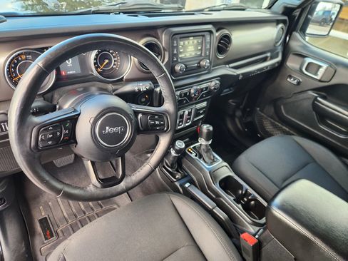 Used 2018 Jeep Wrangler Sport AWD/4WD image 26